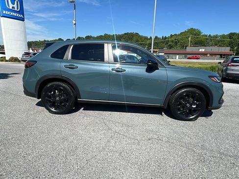 Certified 2024 Honda HR-V Sport image 3