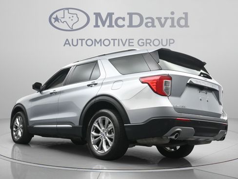 Used 2023 Ford Explorer Limited AWD/4WD image 29