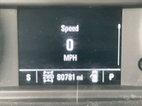 Used 2020 Chevrolet Silverado 2500 Custom w/ Custom Value Package image 6