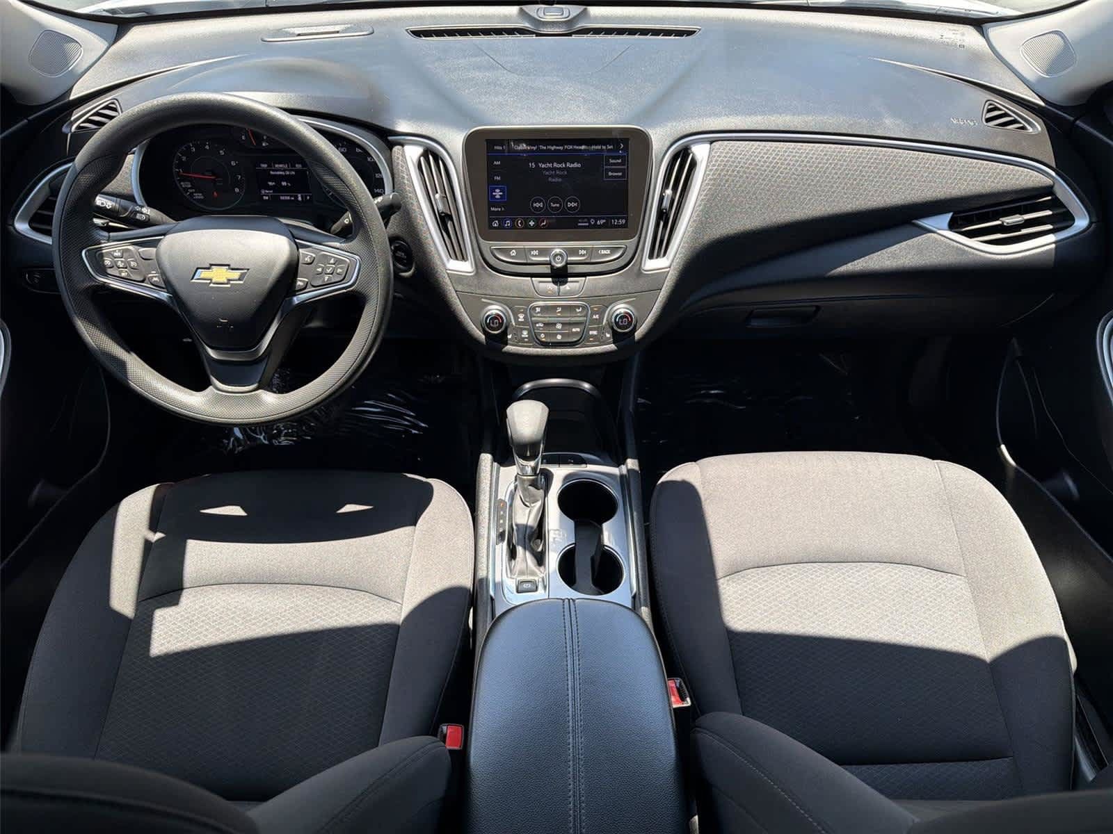 Used 2024 Chevrolet Malibu LT FWD image 11