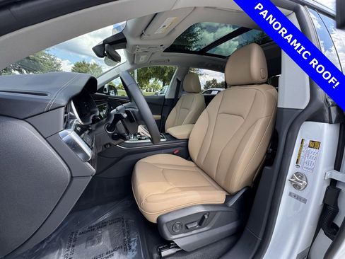Used 2025 Audi Q8 Premium Plus image 7