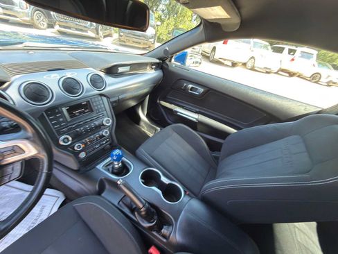 Used 2018 Ford Mustang GT RWD image 29