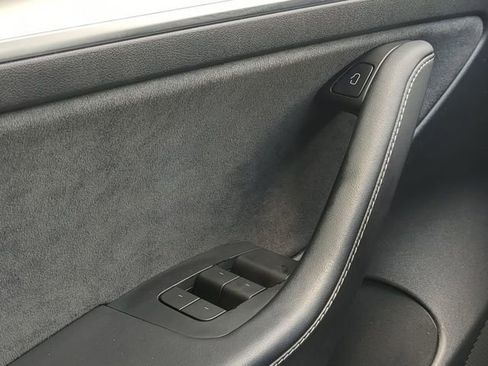 Used 2023 Tesla Model 3 Performance image 25