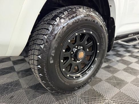 Used 2015 Toyota 4Runner SR5 Premium AWD/4WD image 8