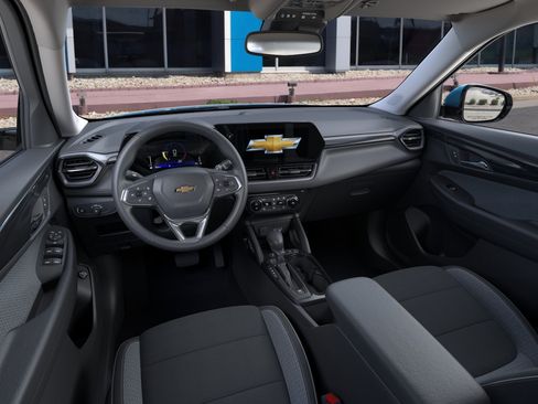 New 2026 Chevrolet TrailBlazer LT w/ Convenience Package FWD image 40