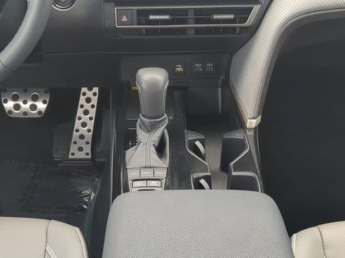 Certified 2025 Toyota Camry SE image 18