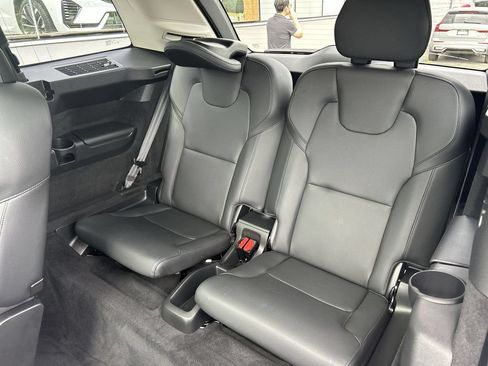 Used 2025 Volvo XC90 B6 Plus AWD/4WD image 24