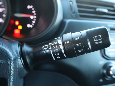 Used 2012 Kia Rio LX image 30