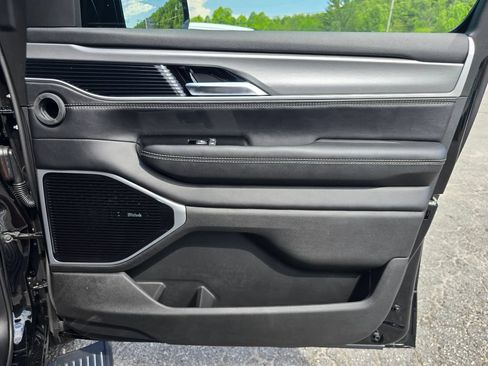 New 2026 Jeep Grand Wagoneer L Limited AWD/4WD image 35