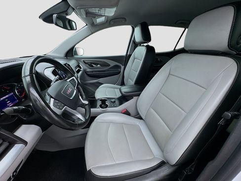 Used 2023 GMC Terrain SLT image 13