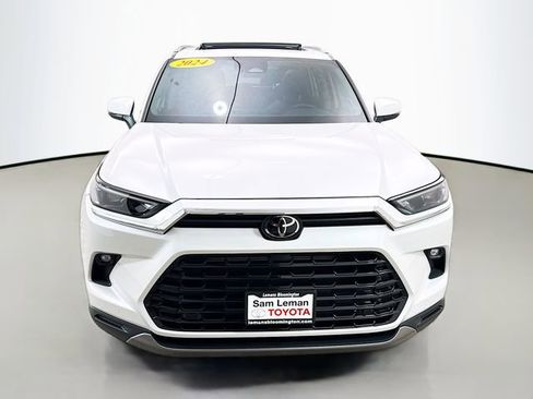 Used 2024 Toyota Grand Highlander Limited image 2
