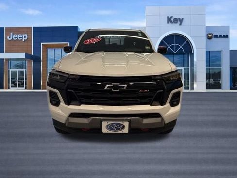 Used 2026 Chevrolet Colorado Z71 AWD/4WD image 11