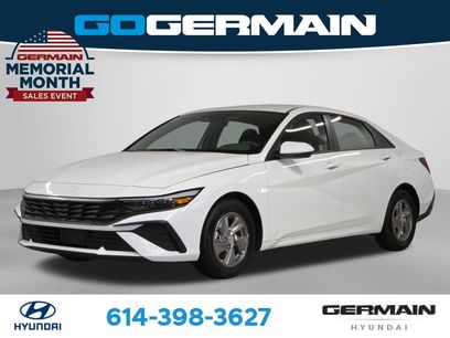 Certified 2025 Hyundai Elantra SE w/ Cargo Package