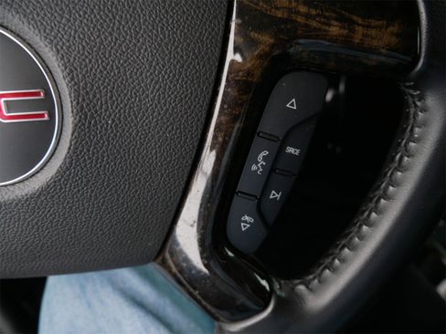 Used 2018 GMC Savana 2500 w/ Enhanced Convenience Package image 41