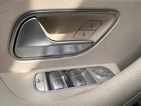 Used 2022 Mercedes-Benz GLS 450 4MATIC image 24