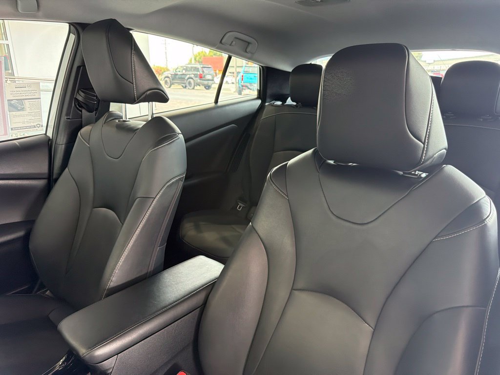 Certified 2020 Toyota Prius Prime Limited FWD image 22