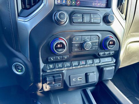 Used 2022 Chevrolet Silverado 2500 LTZ w/ LTZ Texas Edition image 40