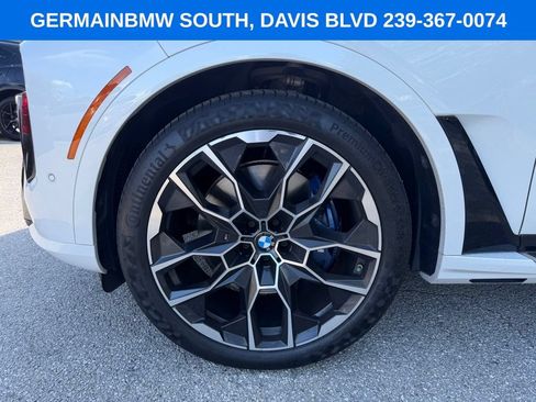 Used 2023 BMW X7 xDrive40i w/ Executive Package AWD/4WD image 16