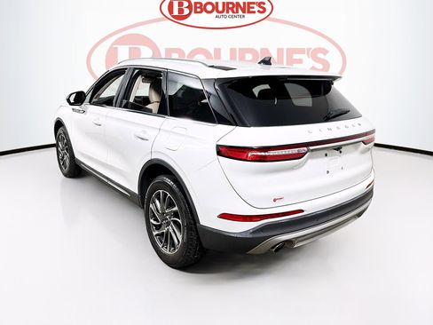 Used 2022 Lincoln Corsair AWD w/ Equipment Group 101A image 8