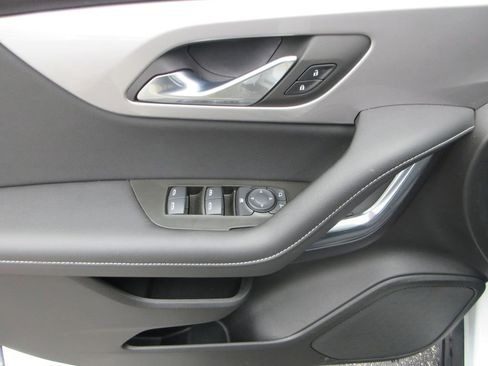 Used 2023 Chevrolet Blazer LT image 22