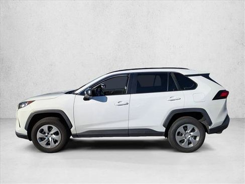 Used 2019 Toyota RAV4 LE image 8