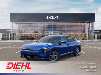 New 2025 Kia K4 LXS