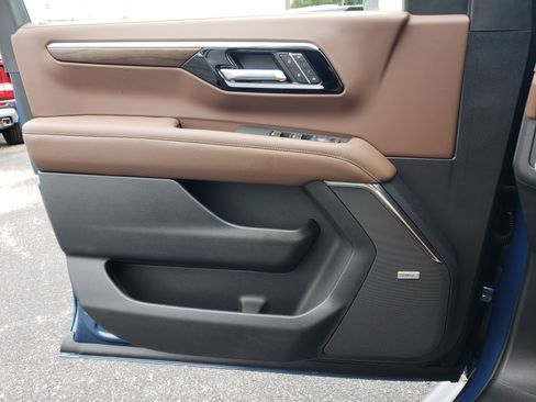 New 2026 Chevrolet Tahoe High Country image 12