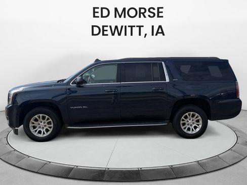 Used 2017 GMC Yukon XL SLT AWD/4WD image 2