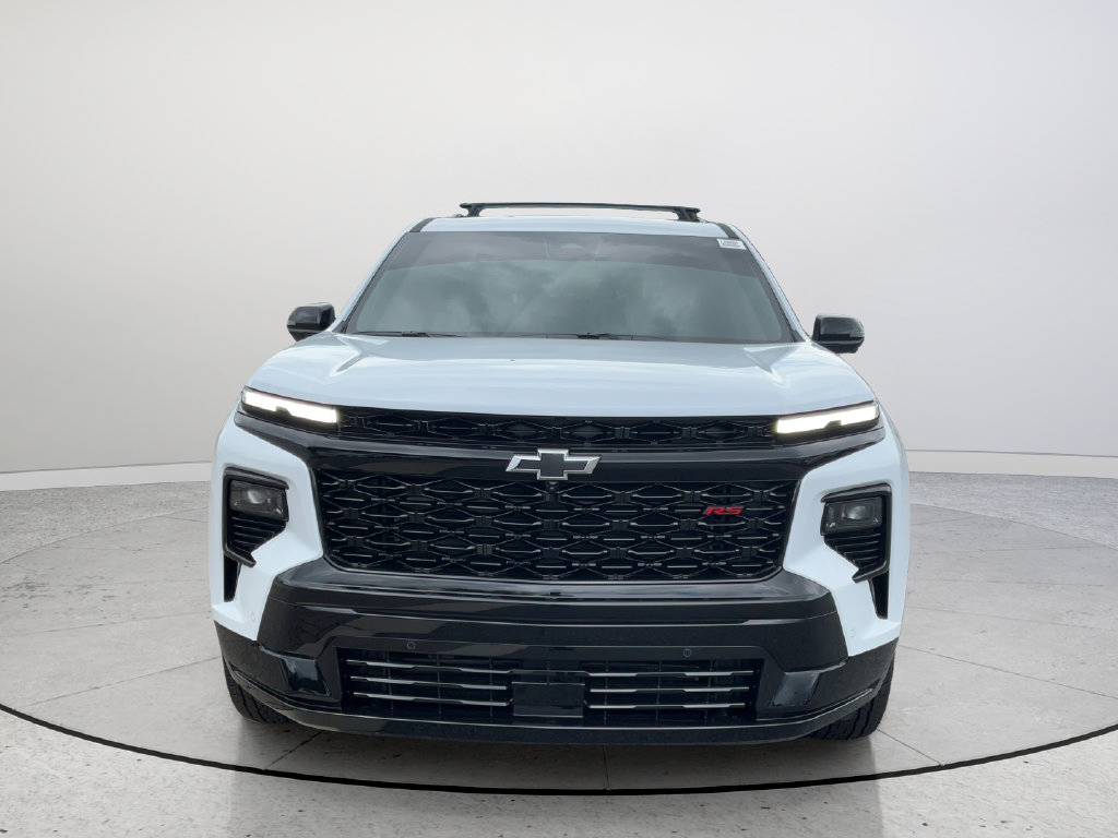 New 2026 Chevrolet Traverse RS w/ LPO, Floor Liner Package FWD image 2