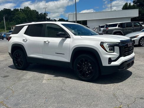Used 2026 GMC Terrain Elevation w/ Elevation Premium Package FWD image 4