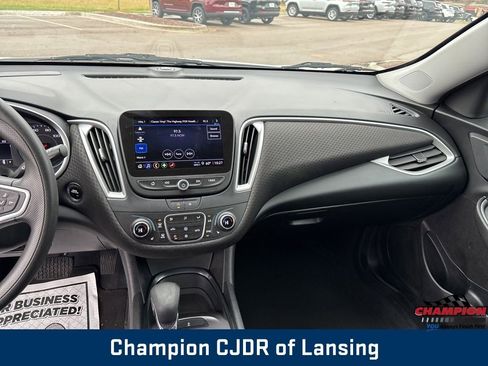 Used 2023 Chevrolet Malibu LT image 29