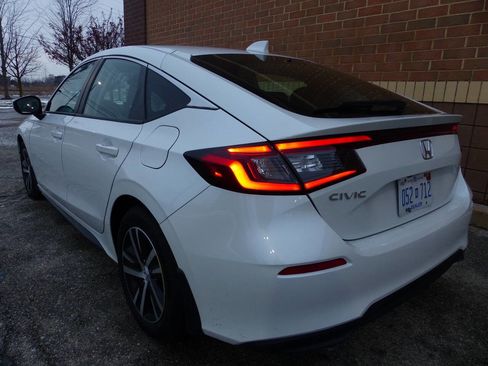 Used 2024 Honda Civic LX image 7