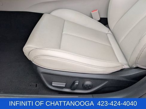 Used 2023 Genesis G70 2.0T RWD image 19