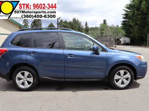 Used 2014 Subaru Forester 2.5i Premium w/ All-Weather Package AWD/4WD image 9