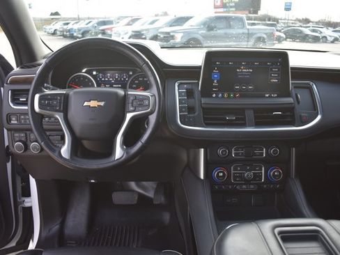 Used 2021 Chevrolet Suburban Premier w/ Premium Package image 20