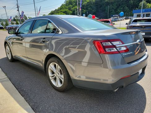 Used 2014 Ford Taurus SEL image 7