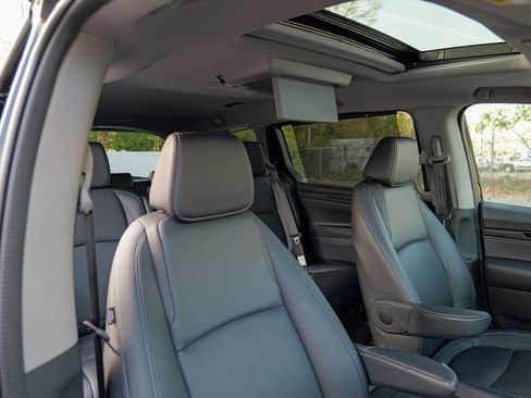 Used 2023 Honda Odyssey Touring image 38