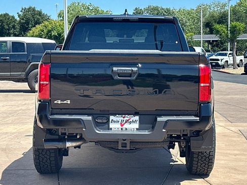 New 2026 Toyota Tacoma SR5 AWD/4WD image 5