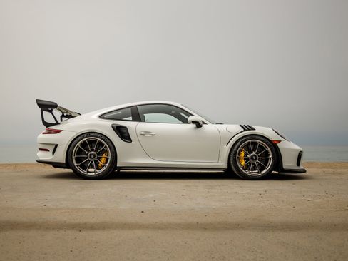 Used 2019 Porsche 911 GT3 RS image 4