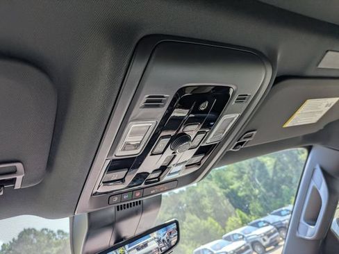 New 2026 Chevrolet Tahoe High Country AWD/4WD image 26