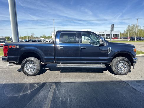 Used 2021 Ford F250 XLT w/ XLT Premium Package AWD/4WD image 16