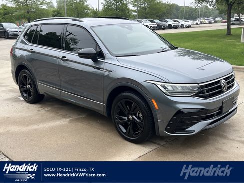 Certified 2023 Volkswagen Tiguan SE R-Line FWD image 1