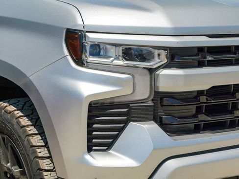 Used 2022 Chevrolet Silverado 1500 RST AWD/4WD image 4
