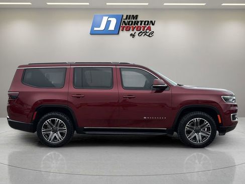 Used 2022 Jeep Wagoneer Series III RWD image 4