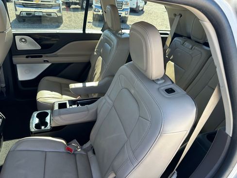 Used 2022 Lincoln Aviator Reserve w/ Equipment Group 201A image 27
