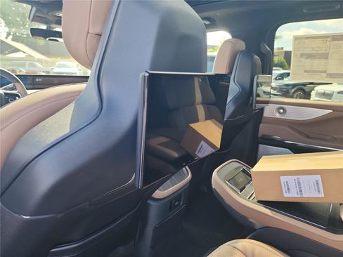 New 2025 Lincoln Navigator L Black Label image 19