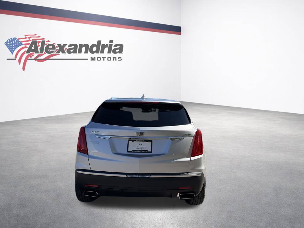 Used 2017 Cadillac XT5 Luxury w/ Driver Awareness Package FWD image 7
