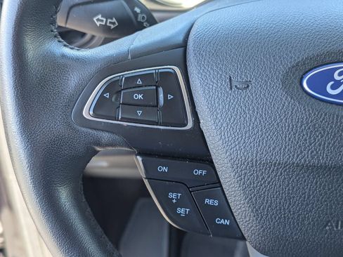Used 2019 Ford Escape SEL AWD/4WD image 21