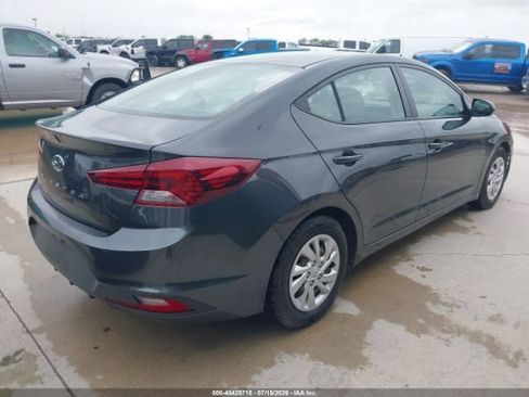 Used 2020 Hyundai Elantra SE FWD image 3