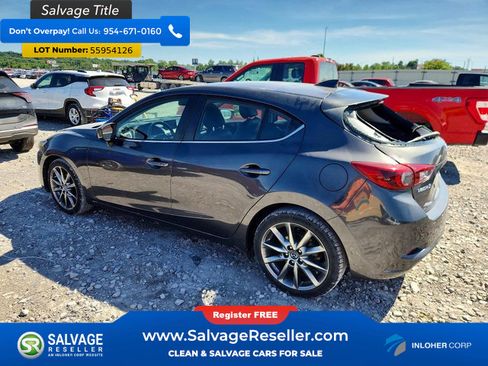 Used 2018 MAZDA MAZDA3 Grand Touring FWD image 3